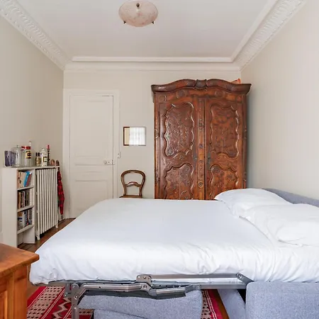 Apartment Veeve - Pere-lachaise Chronicles